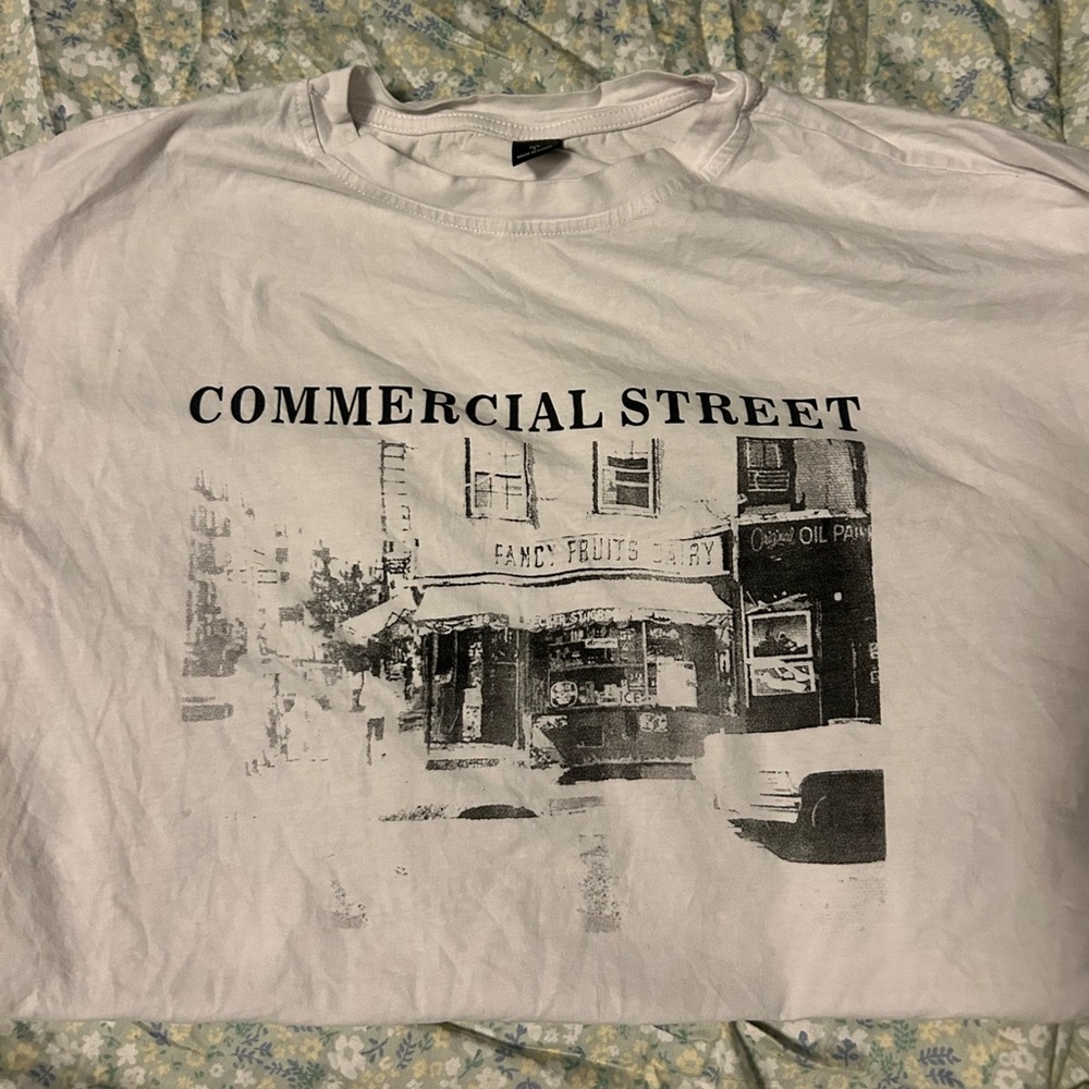 graphic tee
